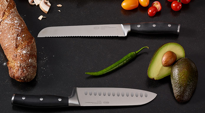 Santoku knife and bread knife of the knife series Tradition