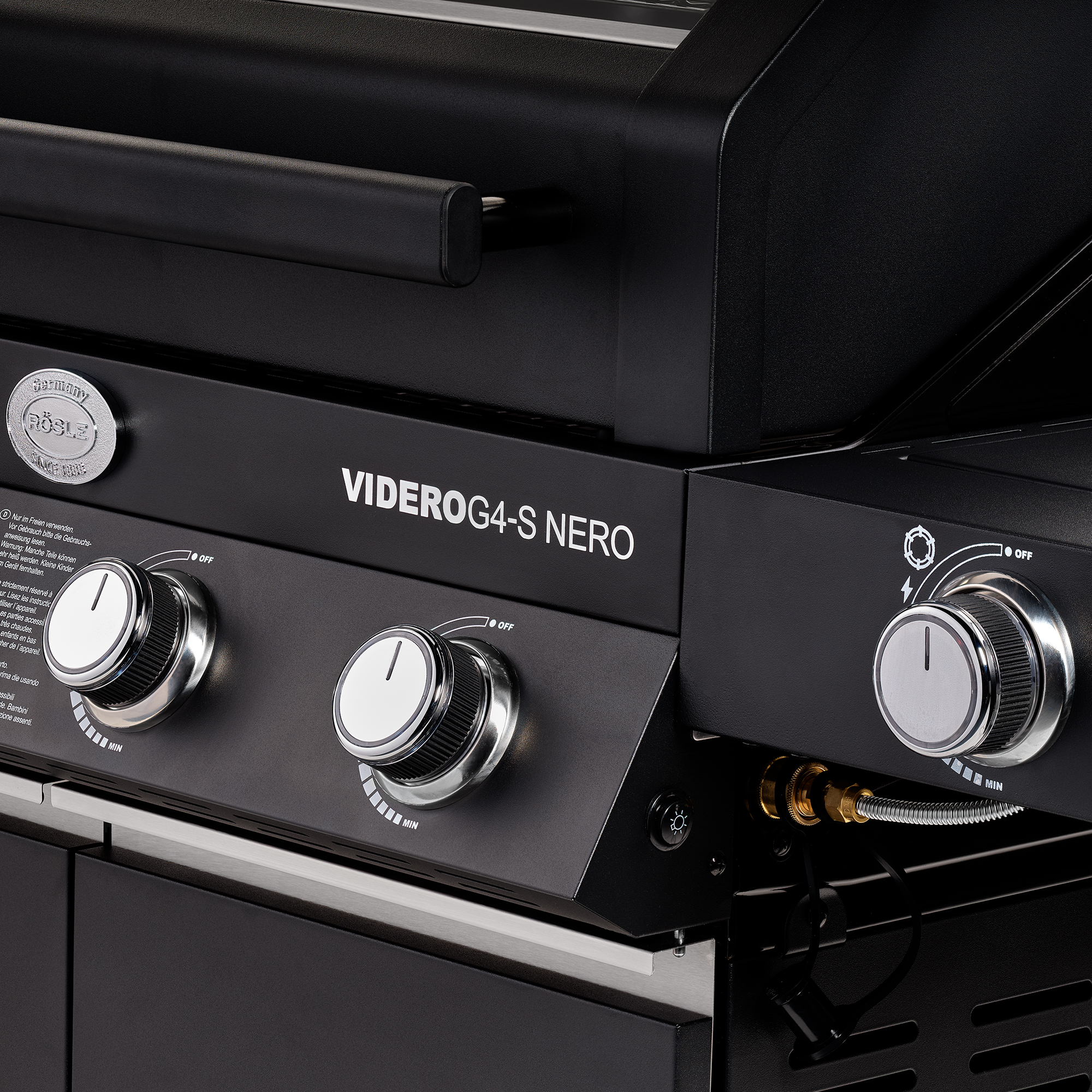 RÖSLE Gasgrill Videro G4-S Nero Gasgrill Videro G4-S Nero mit drei Drehreglern und seitlichem Anschluss.