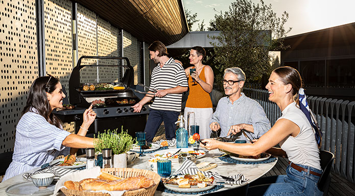 listing.imageAltPrefix