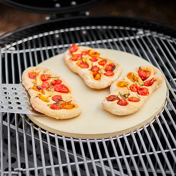 Focaccia vom Grill Focaccia auf dem Pizzastein