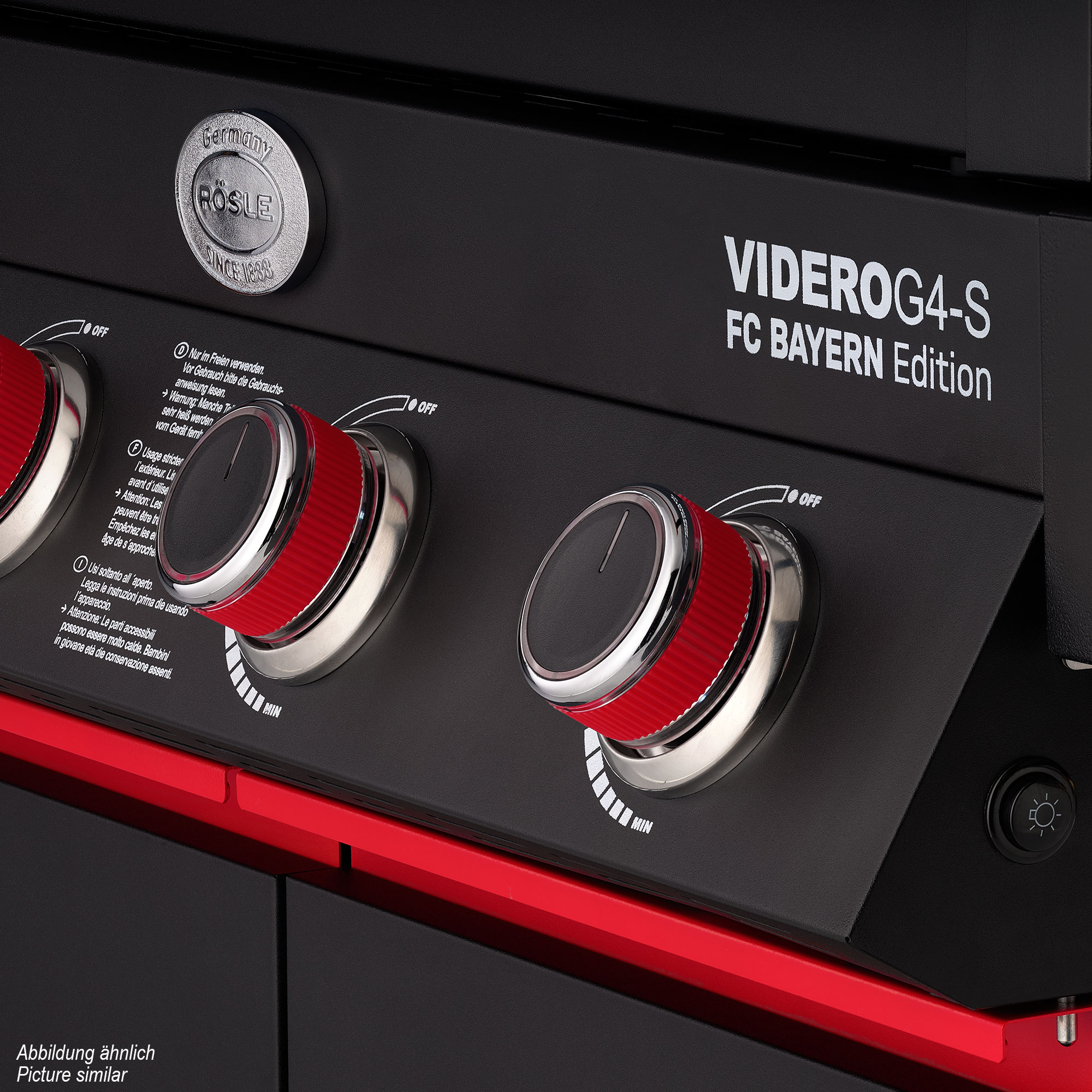 Videro G4-S Gasgrill in FC Bayern Edition mit drei Drehreglern und Bedienfeld.