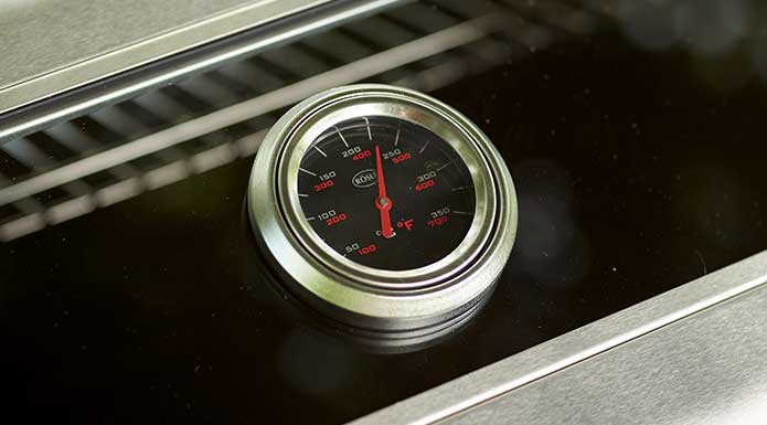 Gas barbecue lid thermometer 