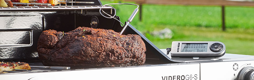 RÖSLE barbecuethermometer Barbecuethermometer met digitaal display, gebruikt bij het grillen van vlees op de barbecue.