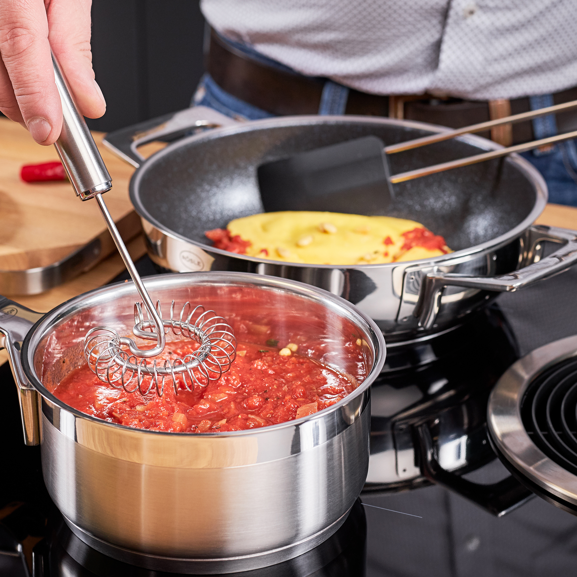 RÖSLE Teigschaber in Schwarz Teigschaber in Schwarz, 26 cm, wird verwendet, um eine Omelette in einer Pfanne zu wenden,...