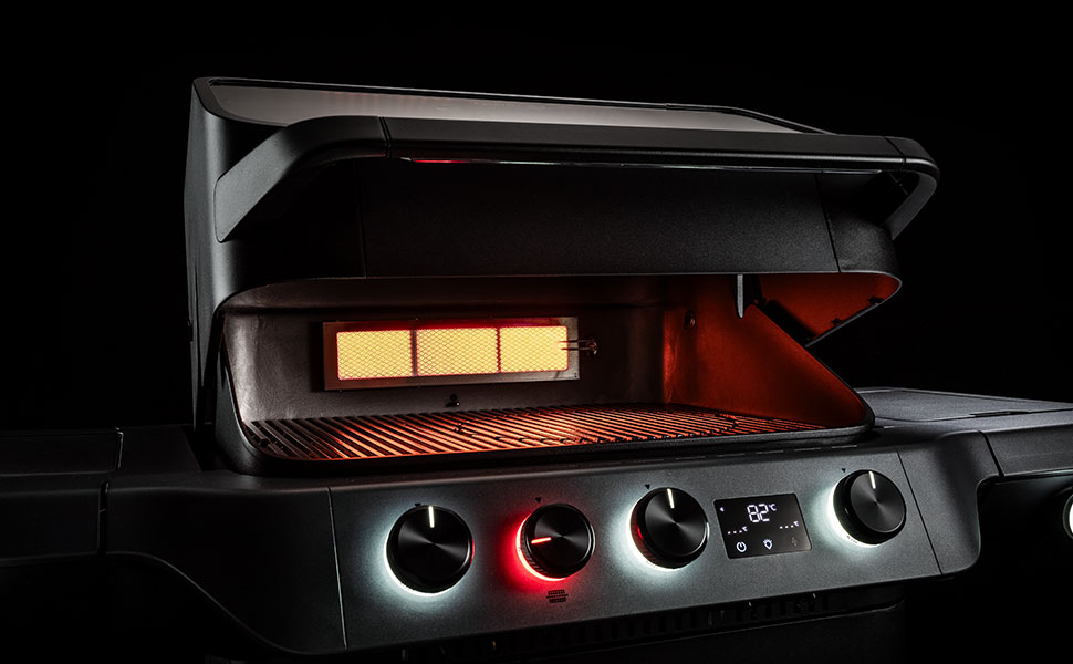 Backburner Blazeflame Heißer Backburner im Inneren des Blazeflame Grills