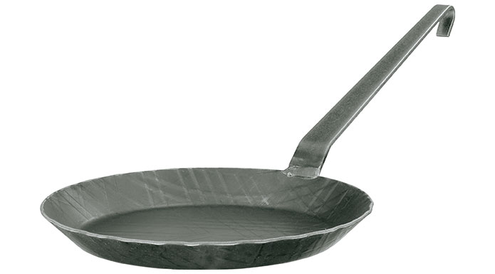Iron pan 28 cm