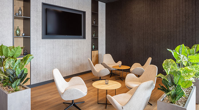 Tagungen Bildschirm und Sitzgelegenheiten in der Grill- und Kochschule.