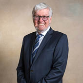 Dr. Hermann Steinhauser Dr. Hermann Steinhauser