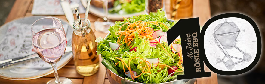 Table set with salad bowl