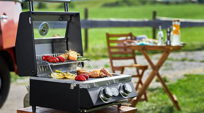 Gasgrill BBQ-Portable Videro G2-P Grillgut auf Gasgrill
