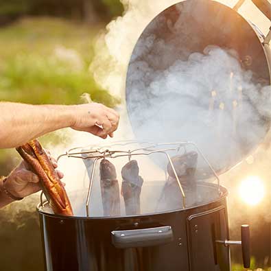 Räucherhalter Fische am Räucherhalter