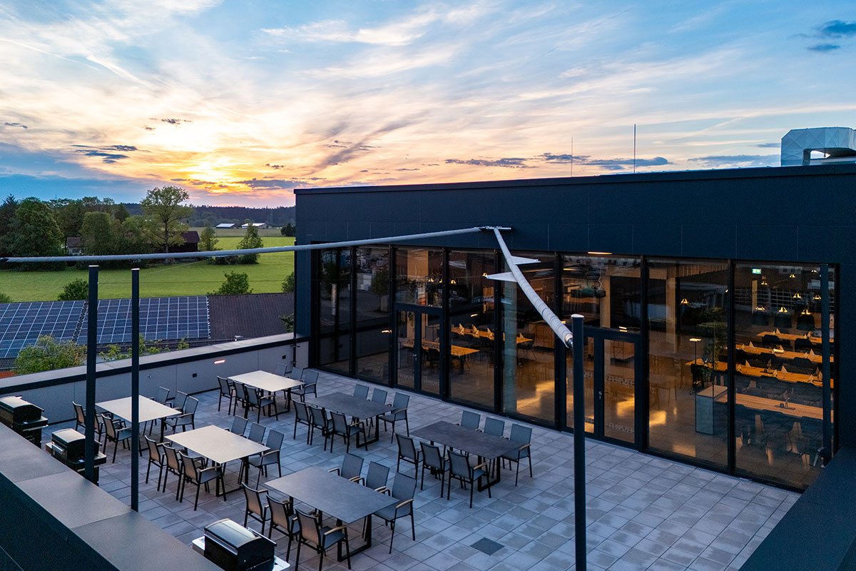 RÖSLE Neubau 2025 Grill- und Kochschule mit Dachterrasse