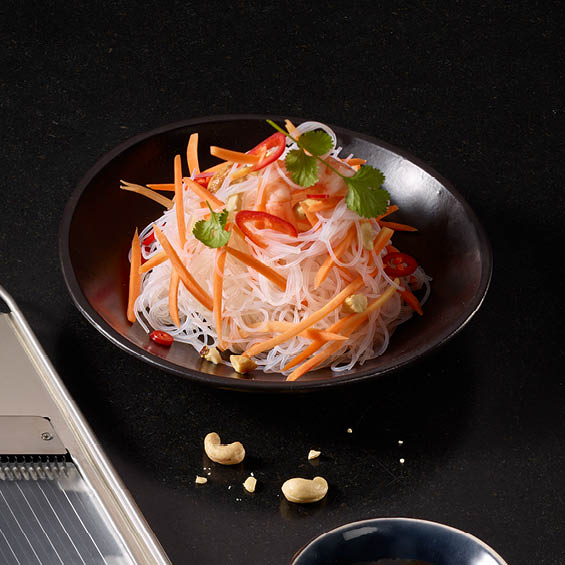 Asiatischer Glasnudelsalat Asiatischer Glasnudelsalat