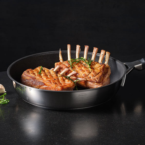 Rack of lamb in the Silence Pro 32 cm frying pan