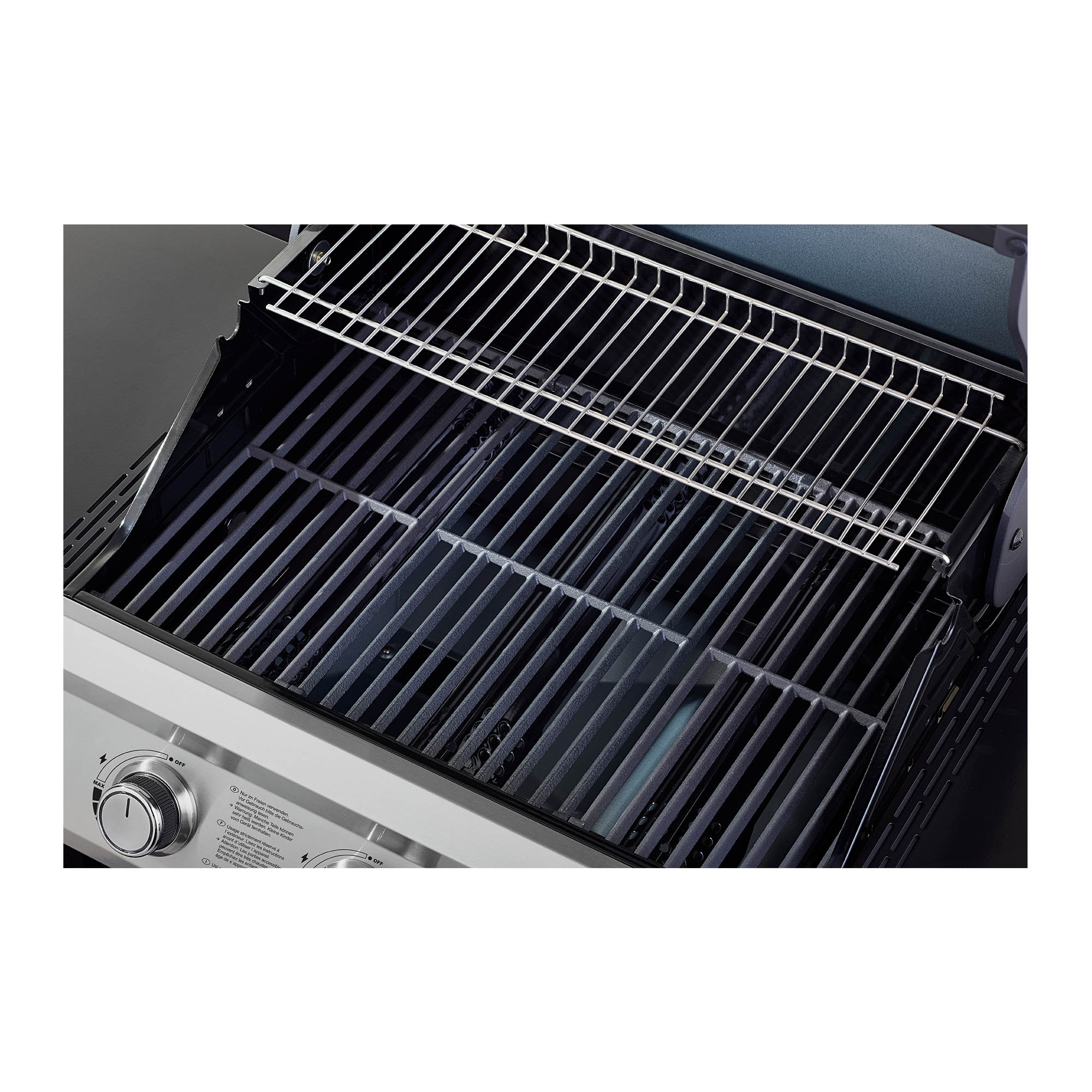 Innenansicht des RÖSLE Gasgrills Artiso G3-S Gasgrill BBQ Station Artiso G3-S aus Edelstahl, Innenansicht mit Grillrost und Ablagefläche.