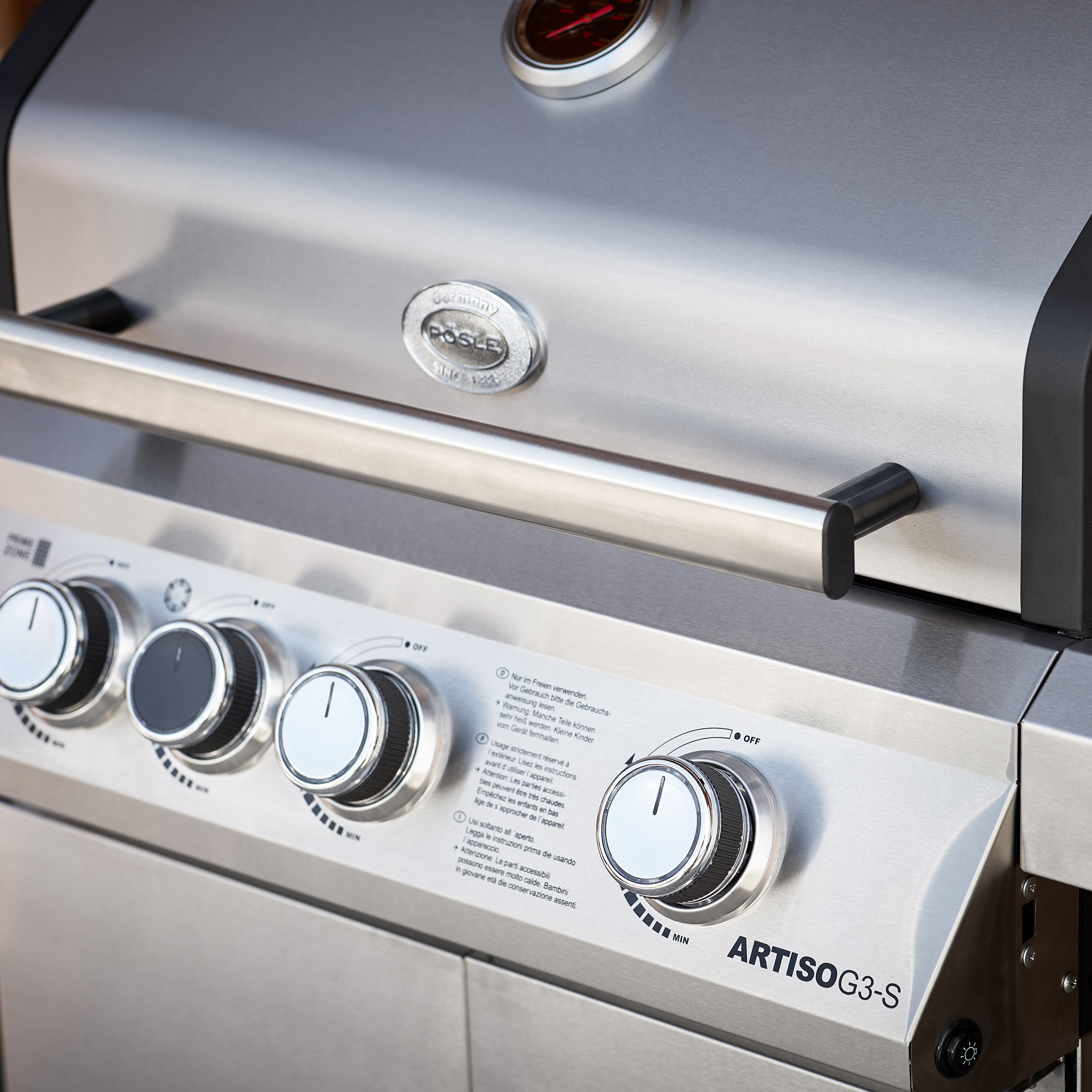 RÖSLE Gasgrill ARTISO G3-S Gasgrill ARTISO G3-S aus Edelstahl mit drei Drehreglern und Temperaturanzeige.