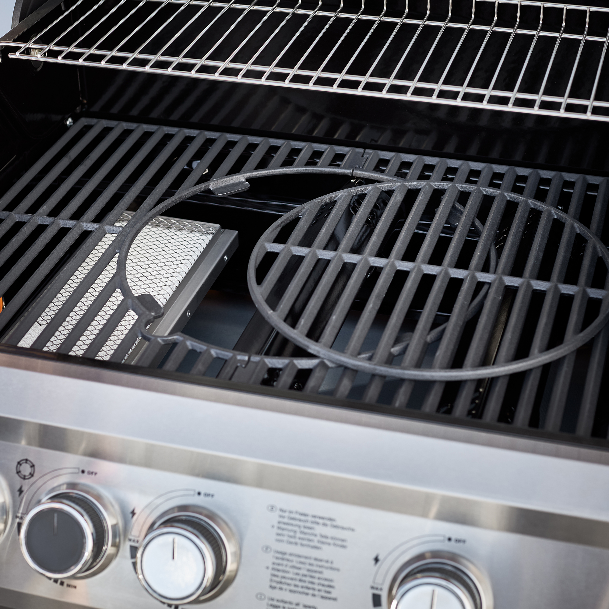 RÖSLE Gasgrill Artiso G3-S Gasgrill BBQ Station Artiso G3-S aus Edelstahl mit Grillrosten und Grillplatte.